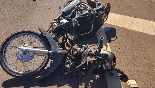 Motociclista de 78 anos morre após ser arremessado em colisão com carro, em Presidente Epitácio