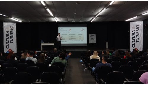 Servidores da Prefeitura de Adamantina recebem capacitação sobre a Nova Lei de Licitações