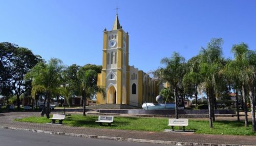 Paróquia de Parapuã é arrombada, hóstias e sacrário são jogados no chão, TV e objetos sagrados são furtados