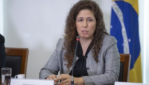 Governo autoriza preencher mais de 3 mil vagas no serviço público