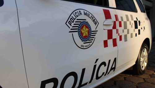 Policial militar é preso após agredir com socos a própria esposa, arma de fogo da corporação é recolhida