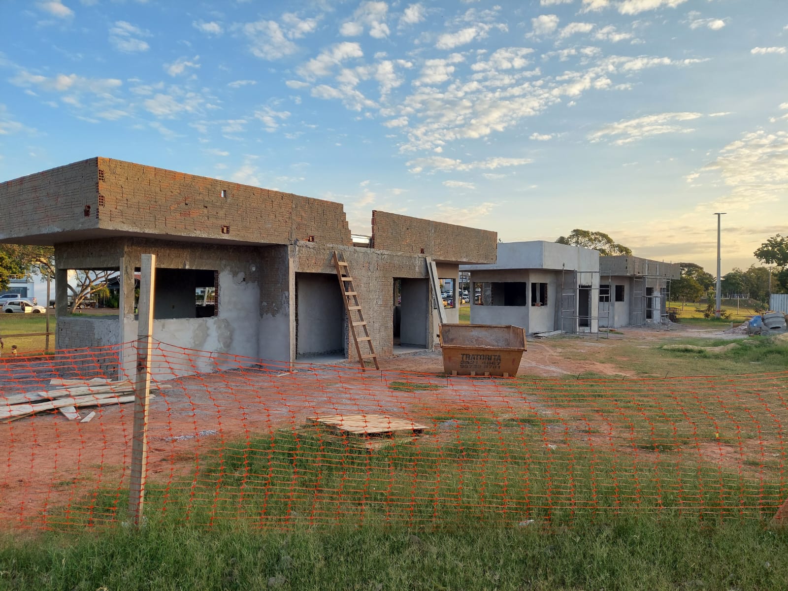 Construção de quiosques no Parque dos Pioneiros atinge 25% de execução