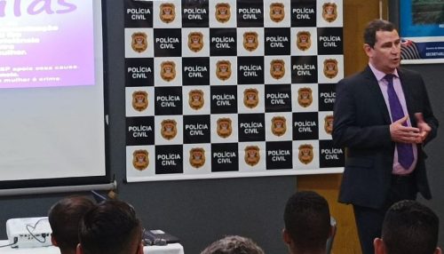Delegado Seccional de Adamantina ministra palestra para os reeducandos , sobre violência contra a mulher