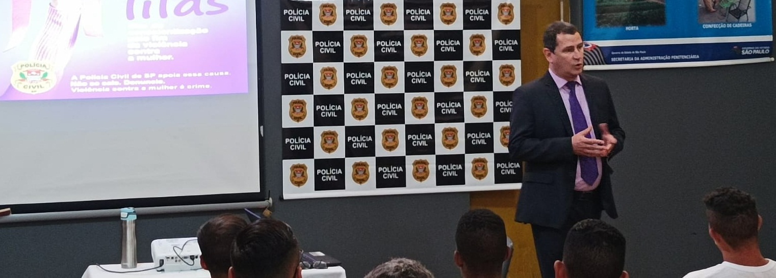 Delegado Seccional de Adamantina ministra palestra para os reeducandos , sobre violência contra a mulher