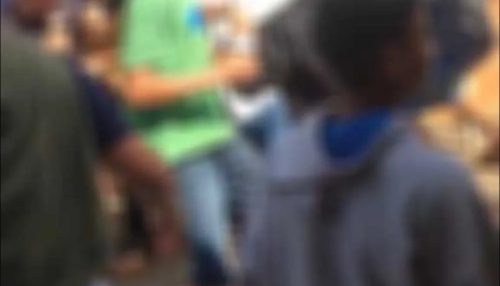 Vídeo flagra briga com pancadaria entre alunos dentro de escola estadual