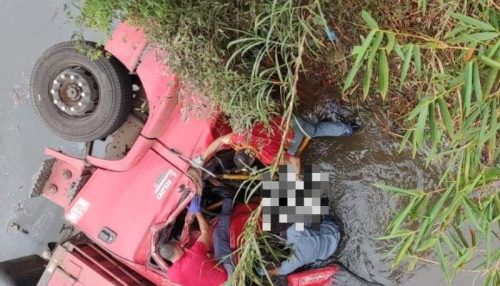 Motorista com caminhão placas de Panorama morre após perder controle e cair no Rio do Peixe