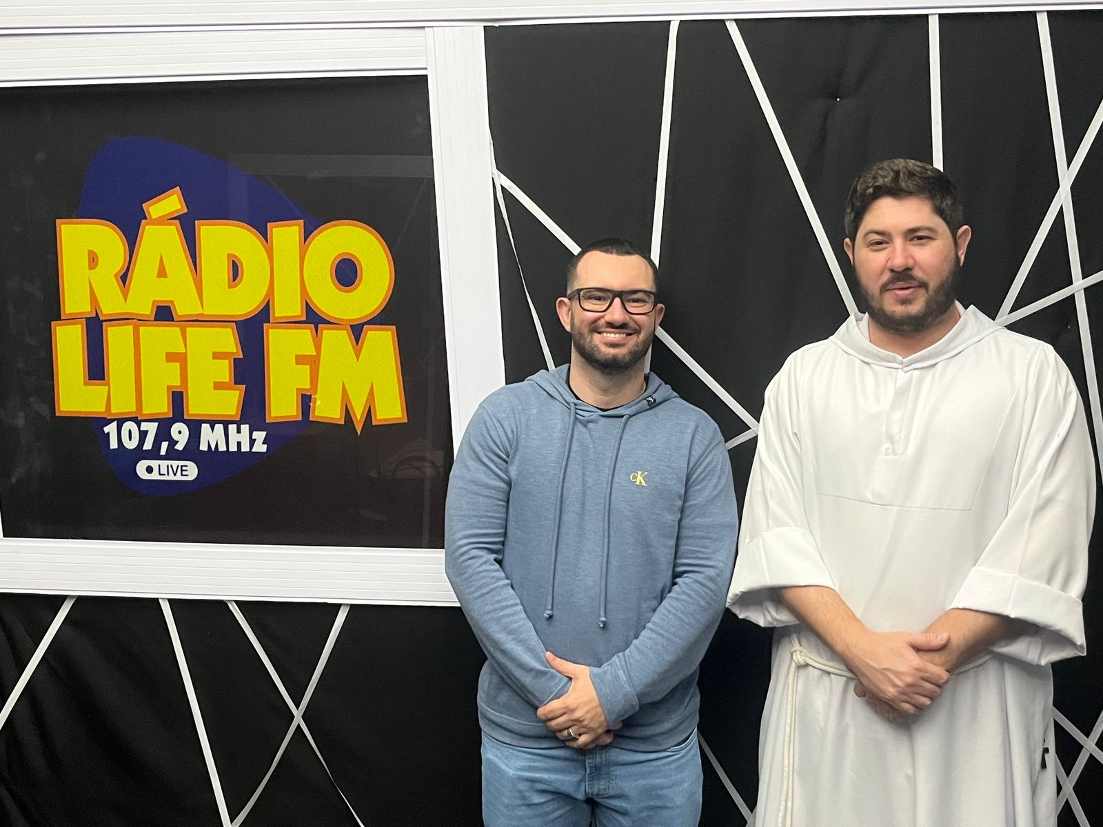 Comemore o aniversário da FAI no 