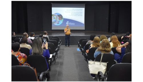 Adamantina recebe formação da UNDIME