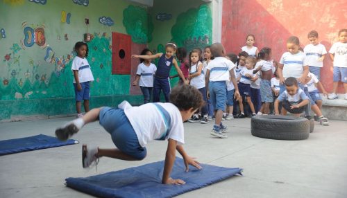 Educação em tempo integral é bem recebida por gestores