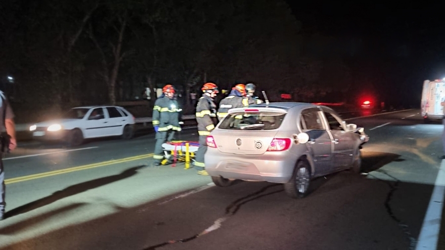 Três pessoas ficam feridas em acidente na SP-294 em Tupã