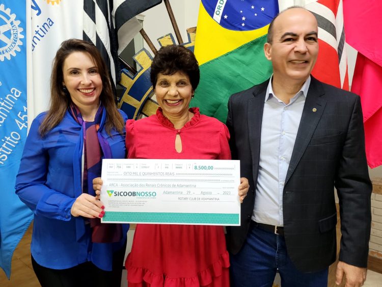 Arca recebe R$ 8.500 de doação do Rotary Club