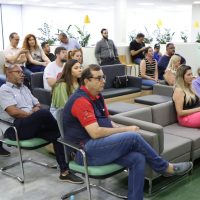 Imprensa De Marília Acompanha, Atenta, O Encontro_Easy Resize.com