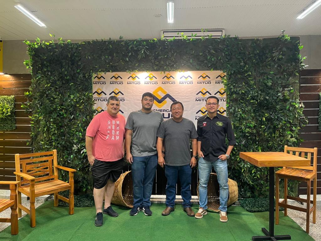 Está chegando a hora, você no camarote do Supermercado Mituo e viver as emoções no camarim dos artistas, na expo verde 2023.