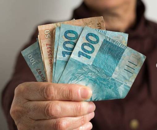 Bancos começam a informar sobre juros do consignado do INSS