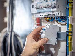 Curso de reparação em instalações elétricas residenciais estão com inscrições abertas