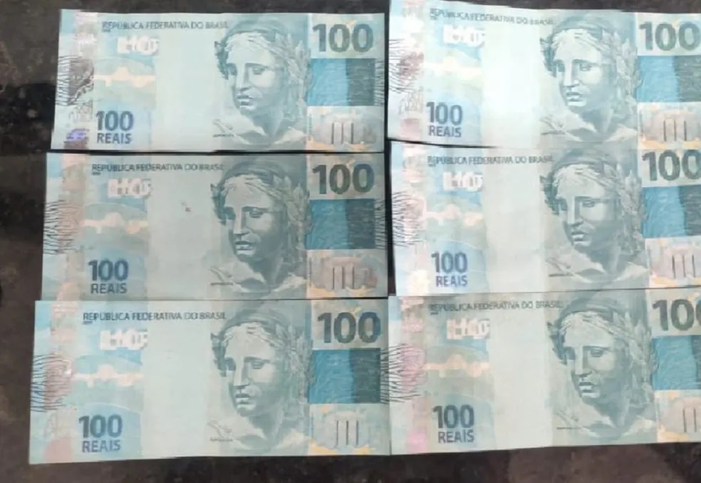 Homem troca nota falsa em mercearia e polícia apreende R$ 600 falsificados
