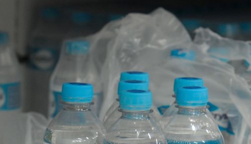 Lei obriga bares a fornecer gratuitamente água potável em São Paulo