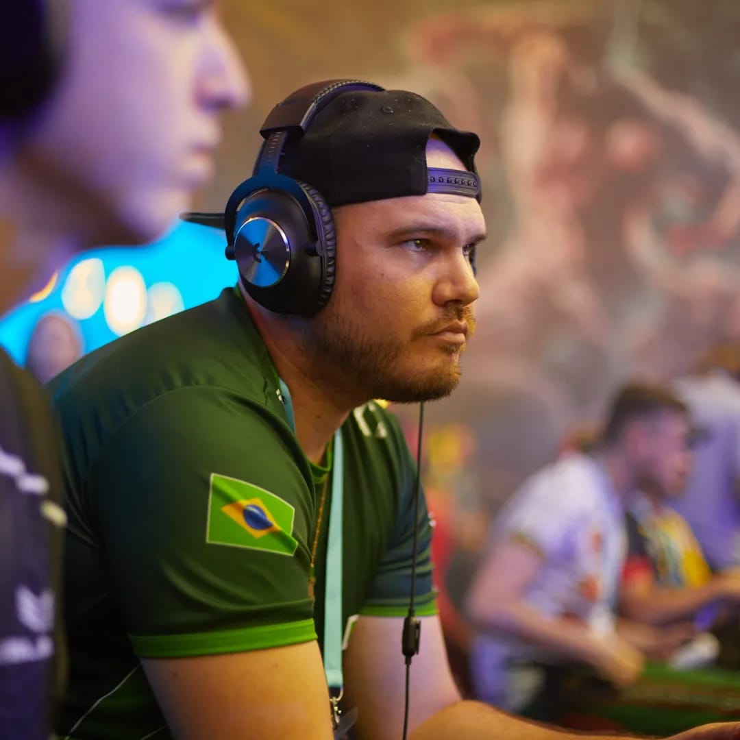 Estagiário da Prefeitura de Adamantina fica em 9º lugar em campeonato mundial de E-Sports