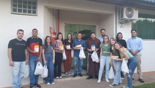 Cursos de Administração e Ciências Contábeis visitam a Fábrica de Biscoitos Porto Alegre
