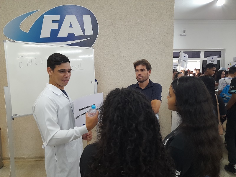 Mostra de Profissões 2023 recepciona 700 estudantes na manhã desta terça