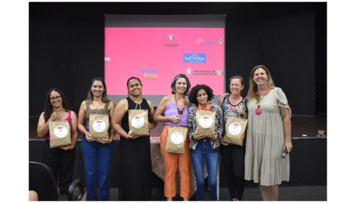 Encontro de formação para empreendedoras ensina participantes a apresentarem seus produtos para despertar atenção dos clientes