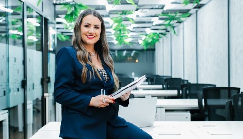 Ex-aluna de Serviço Social é aprovada no  mestrado e faz carreira no litoral paulista