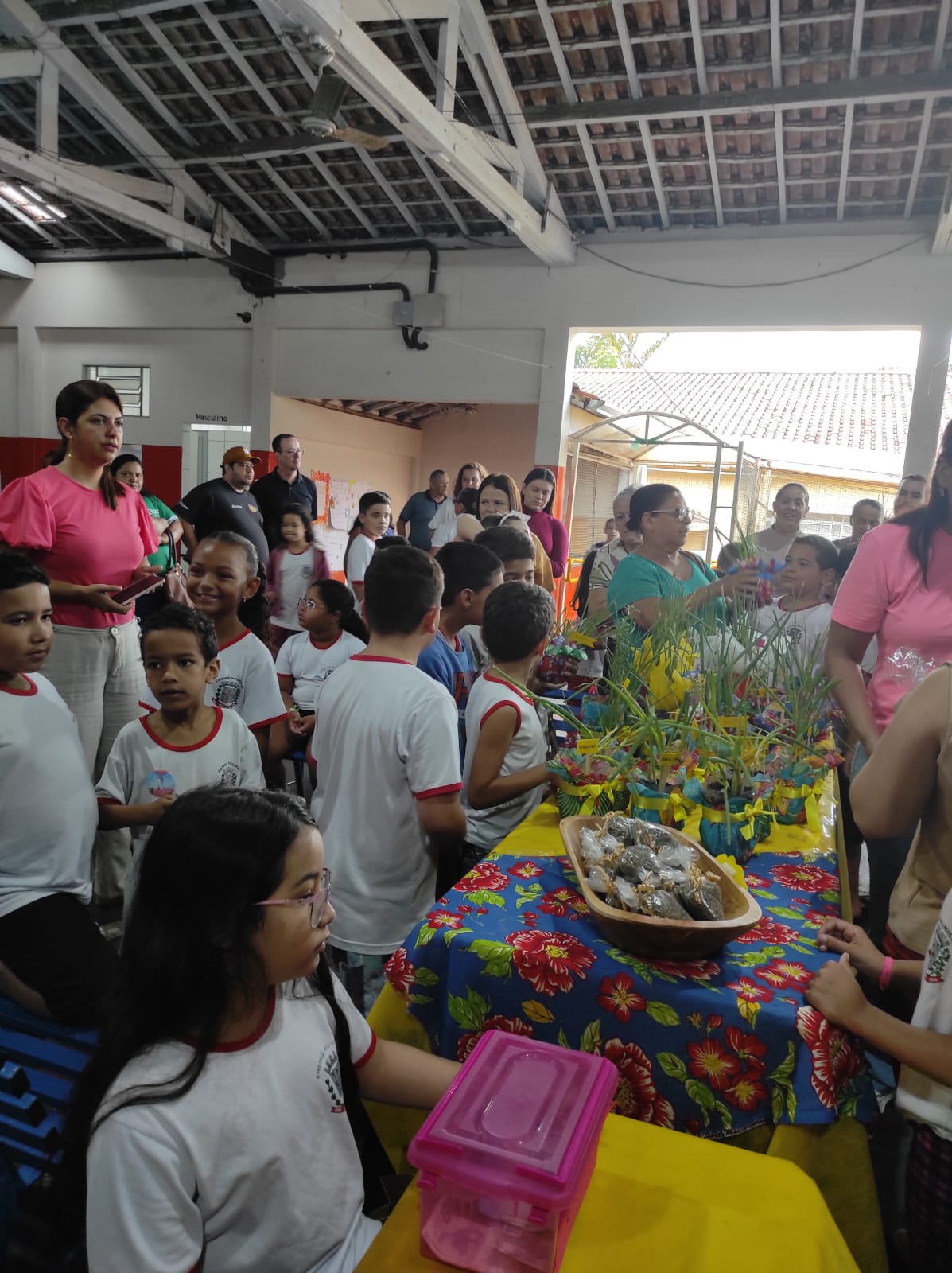 Escolas de ensino fundamental de Adamantina promovem Feira de Empreendedorismo