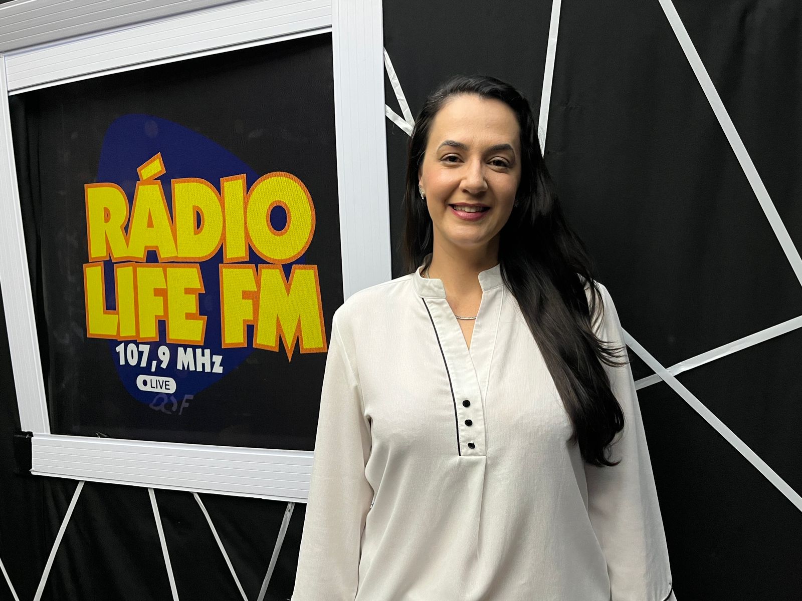 Constelação sistêmica, terapia profunda que visa solucionar os conflitos pessoais e outros.