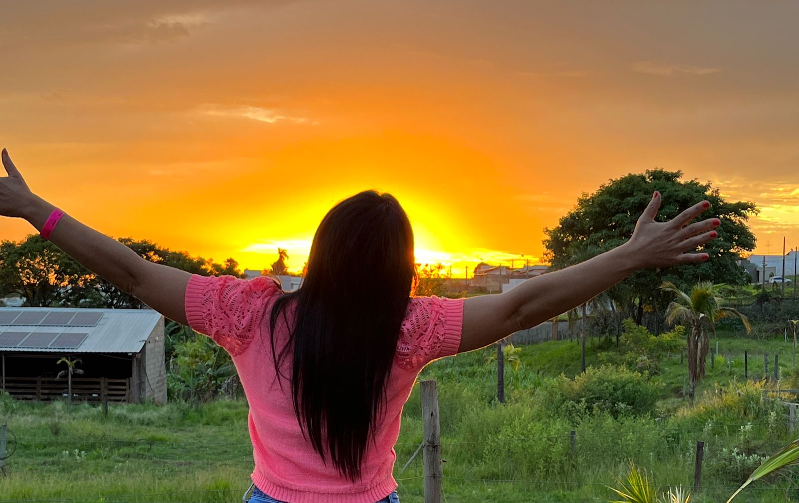 Encontre-se consigo mesma, entenda-se, pegue na sua mão e siga a jornada.
