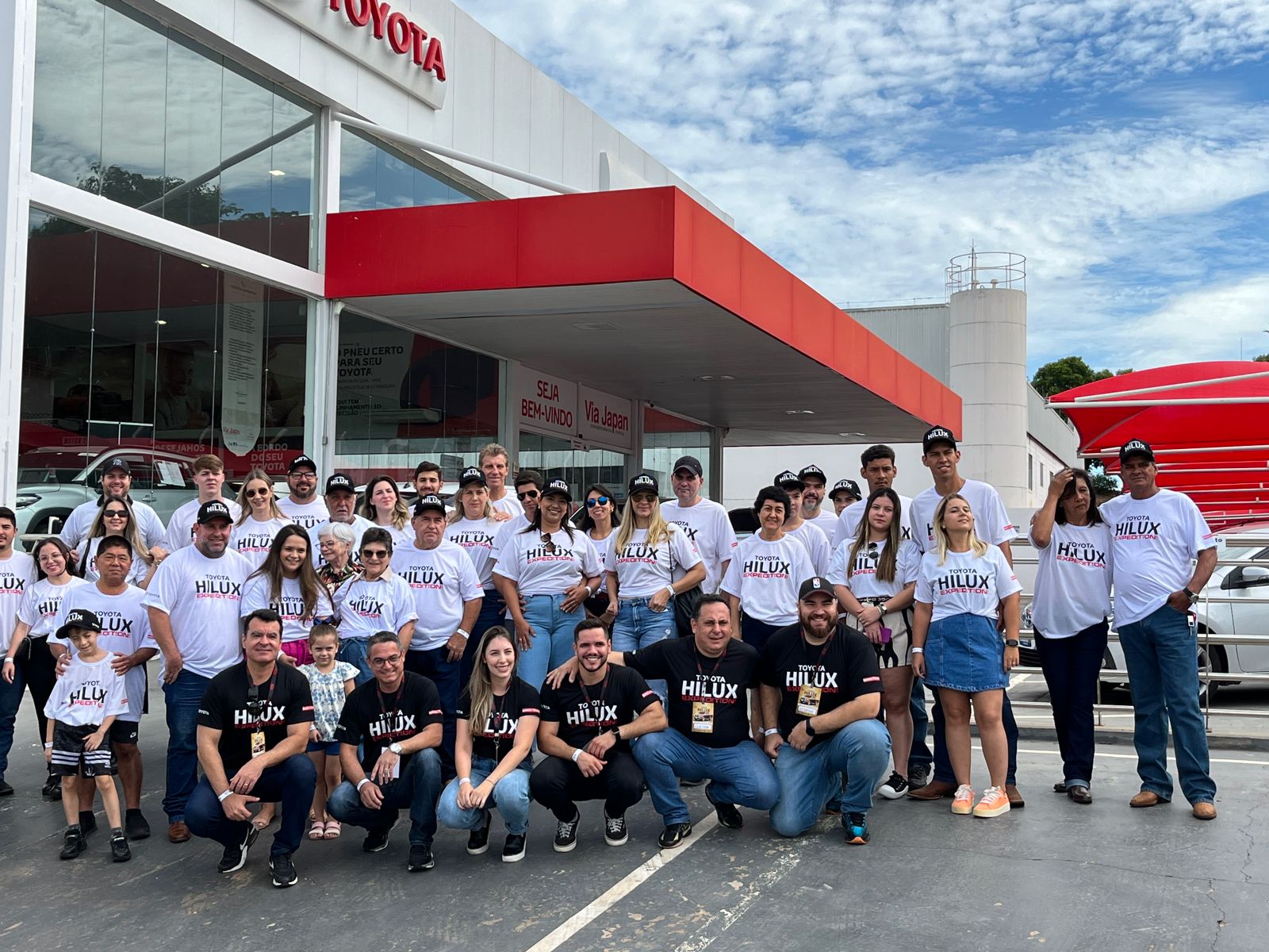 Via Japan e a Toyota faz história no Hilux Expedition 2023