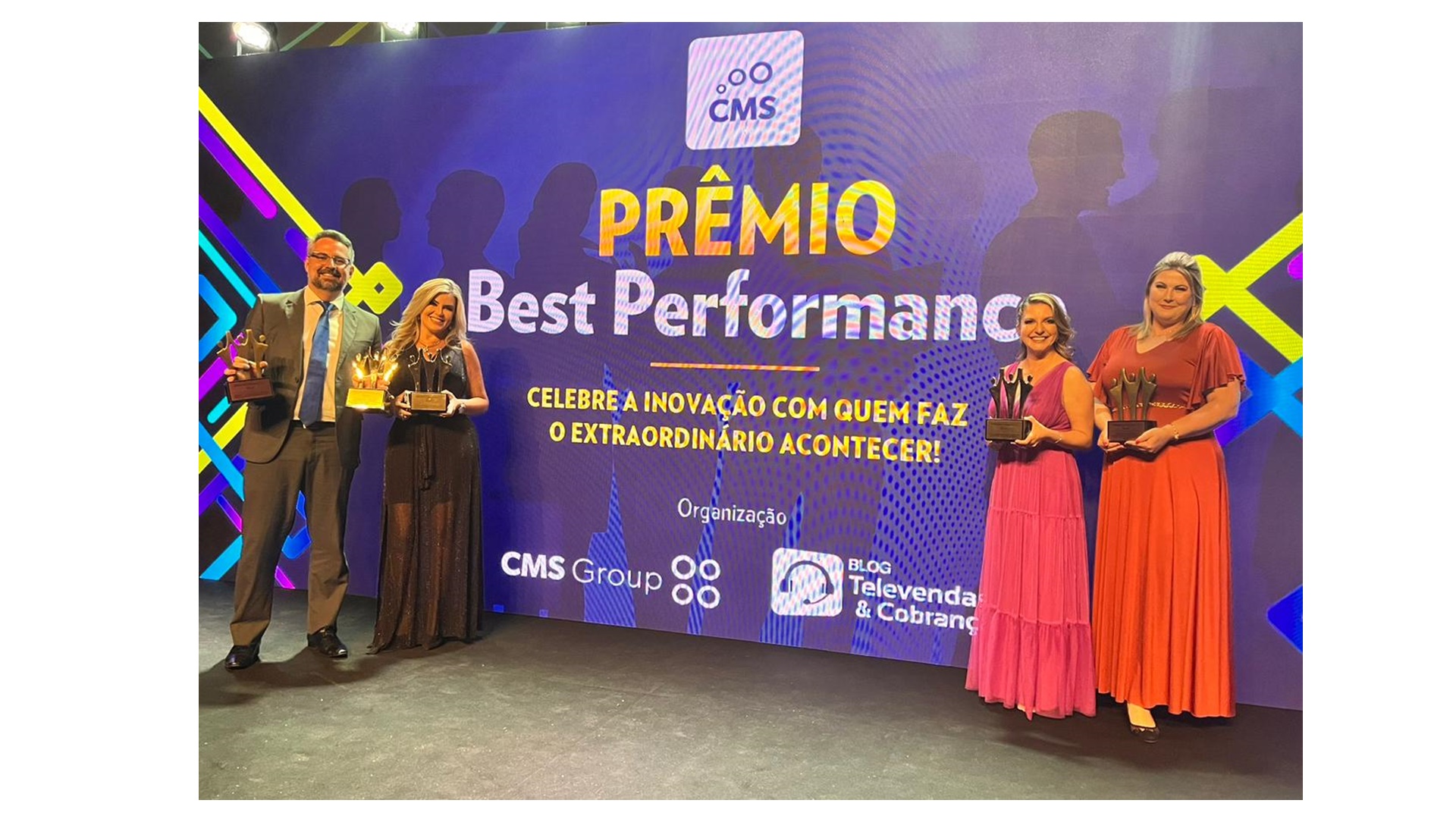 Sicredi recebe prêmios por transformações no atendimento aos associados e colaboradores