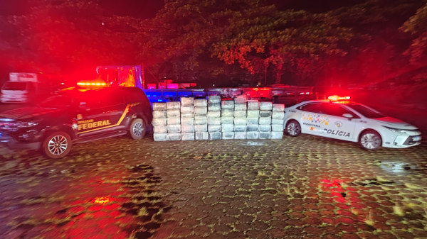 PM Rodoviária apreende carregamento com mais de 1.300 quilos de maconha em Adamantina
