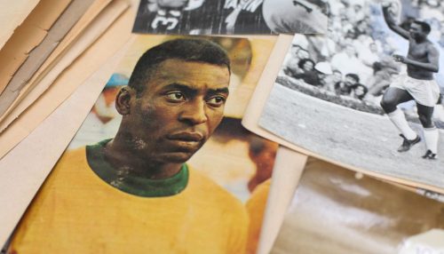 Um ano sem Pelé: imagens do jogador estão disponíveis no Arquivo Público de SP