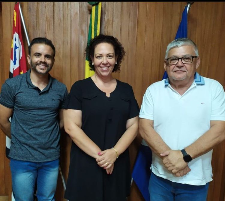 FATEC Adamantina Apresenta Oportunidades de Ensino em Reunião com a Prefeitura de Lucélia.