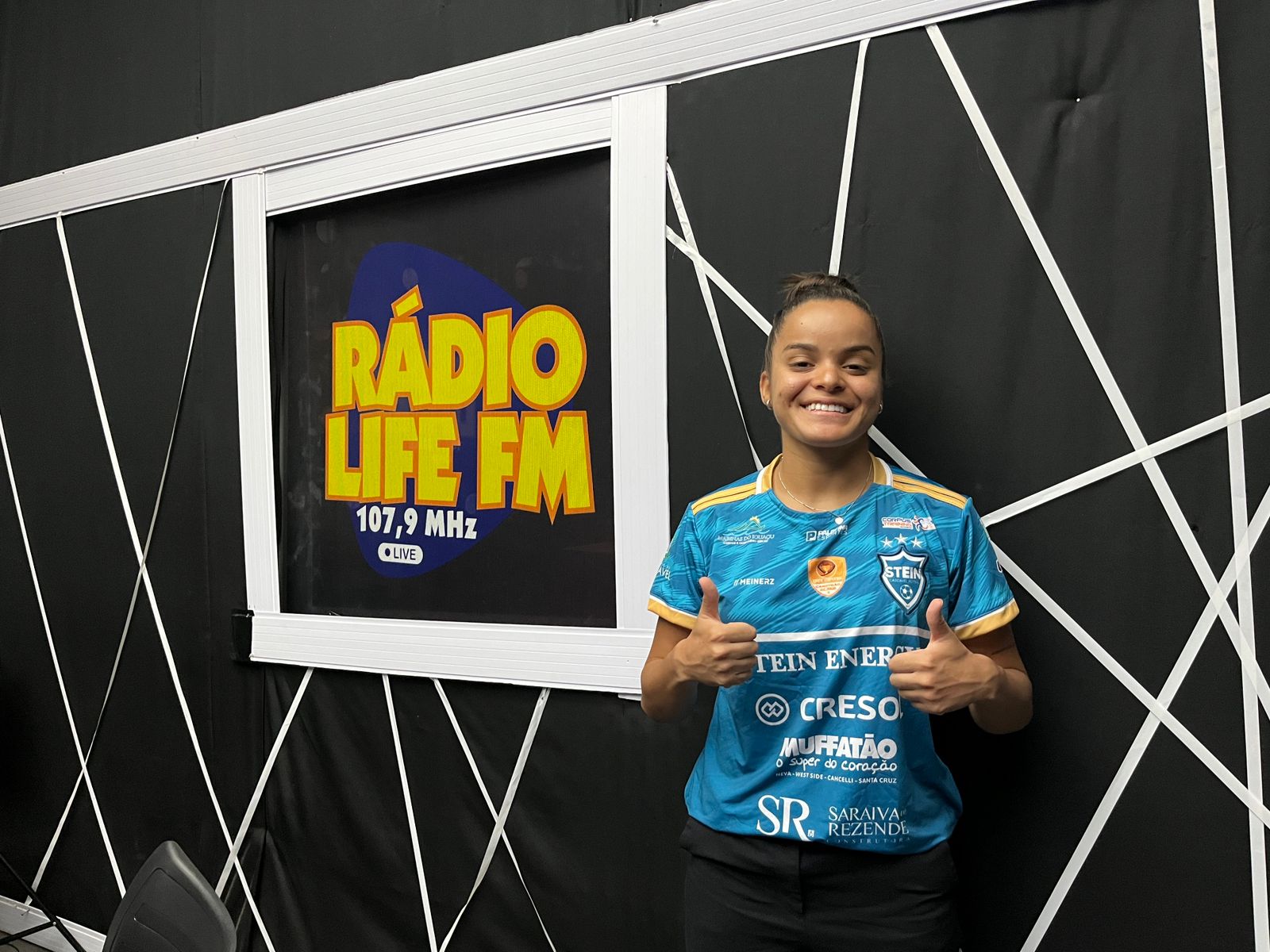 Jaqueline Nunes conta sua história no futsal no Jornal do Meio Dia