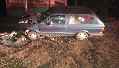 Acidente com casal e criança em Flórida Paulista