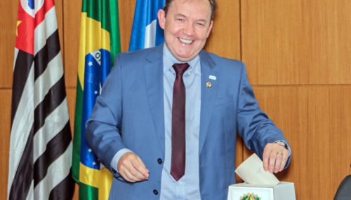 Ex-aluno do Centro Universitário é  empossado como presidente do Coren-SP