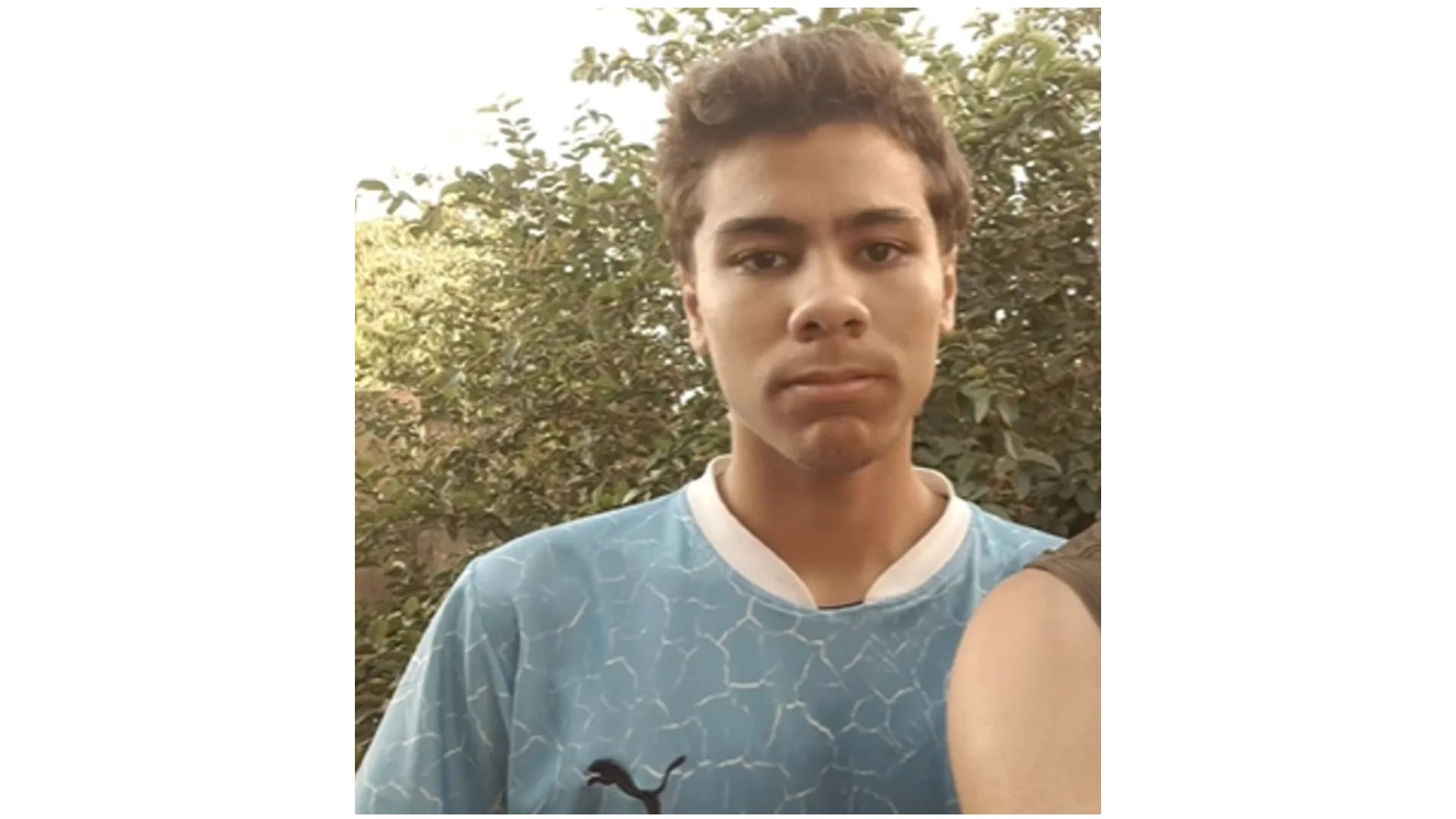 Adolescente de 14 anos morre afogado enquanto nadava com amigos em lagoa