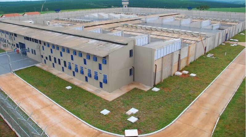 Detento é morto por outros três presos no CDP I, em Pacaembu