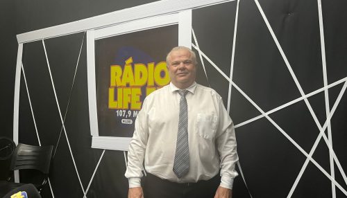 Garçom que se Tornou Cerimonialista,Valmir Champan seu lema é servir bem para servir sempre.