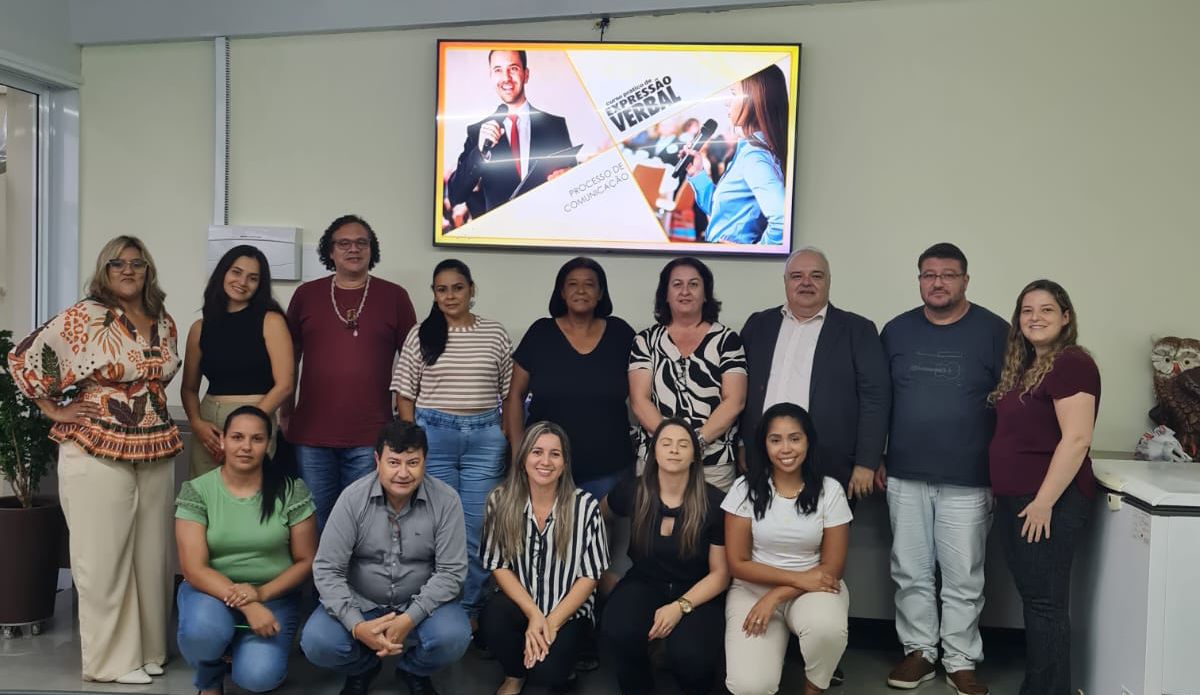Profissionais de várias áreas se prepararam para comunicação assertiva em Dracena.