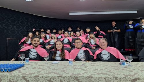 Ciências Contábeis e Administração formam turmas em cerimônias festivas de Colação de Grau