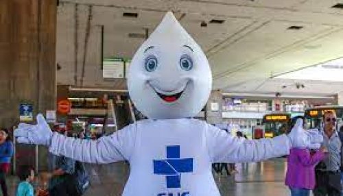 Primeiras doses da vacina do SUS contra dengue chegam ao Brasil