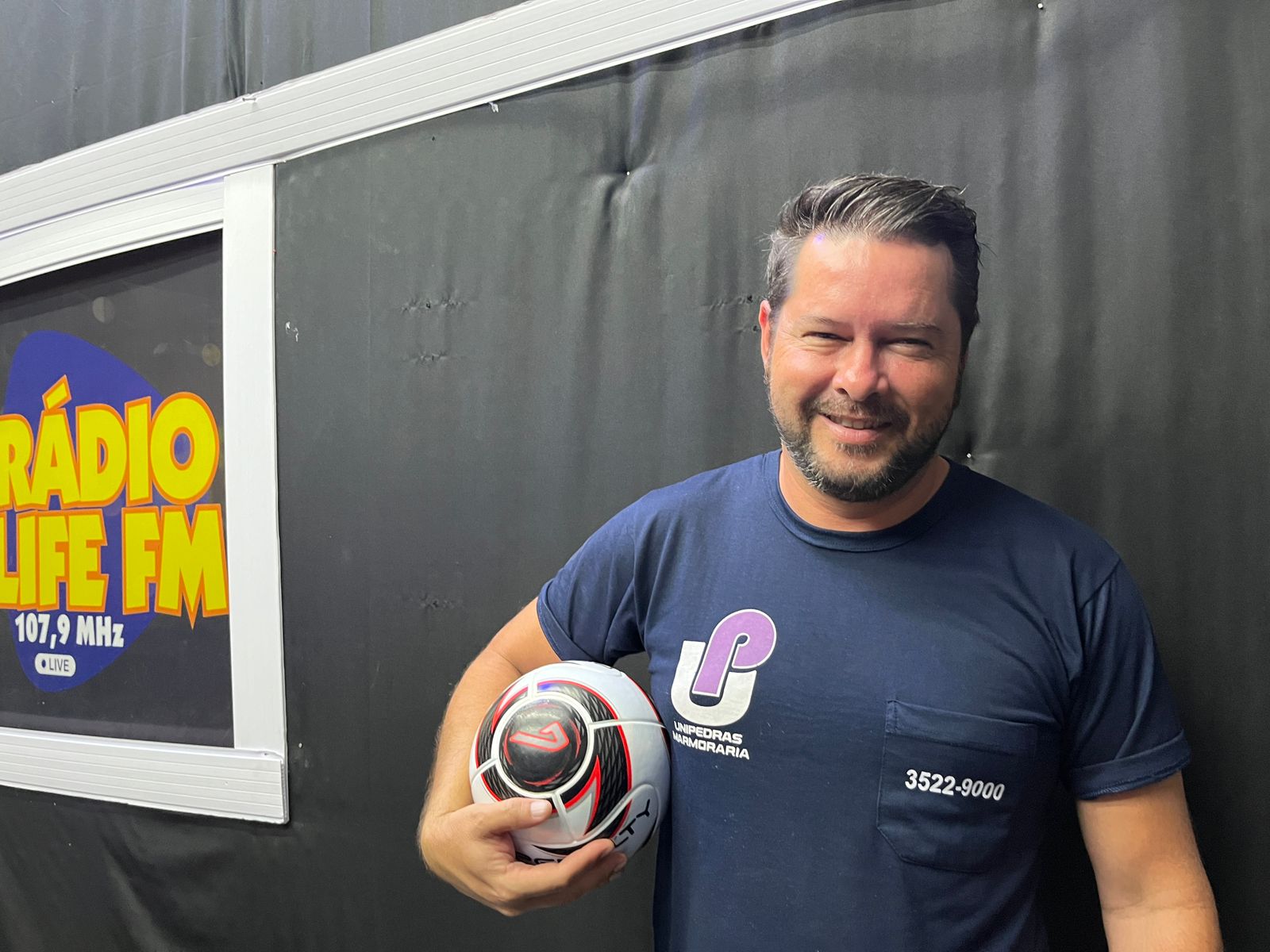 Marmoraria Unipedras sob nova direção, Paulinho, agradece a população e equipe pelo acolhimento.