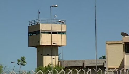 Detento morre após receber descarga elétrica e cair de alambrado na Penitenciária