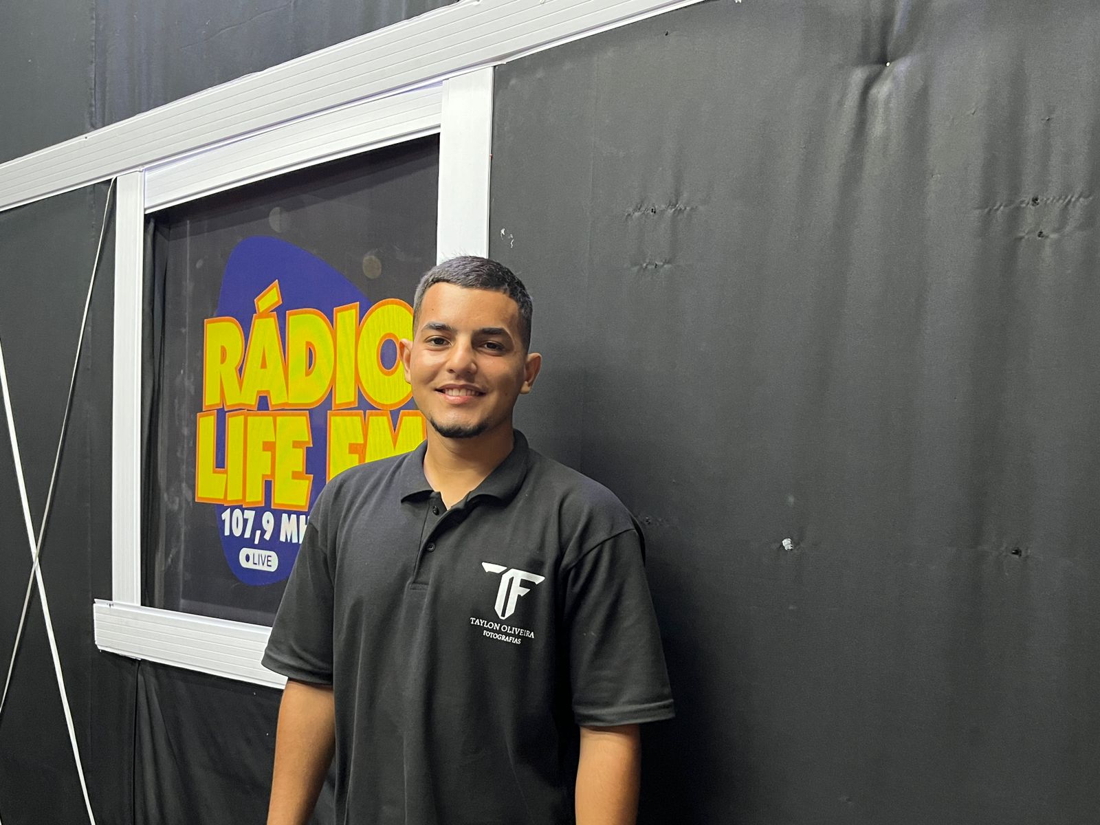 Fotógrafo expressa suas experiências durante cobertura da Copa UniPedras 2024.