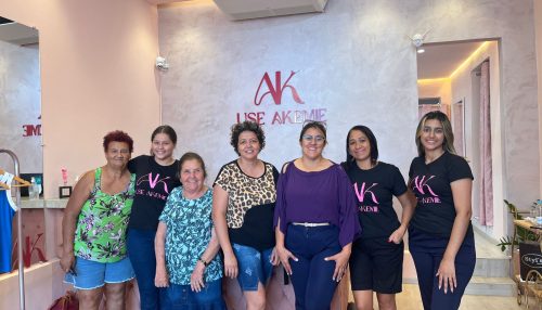 Tarde na Loja Use.Akemié: Participantes do Glamour Mulher 2024 escolhem seus Looks para Desfile.