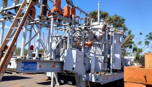 Com suporte de subestação móvel, Energisa trabalha em manutenções da rede que atende clientes de 4 cidades