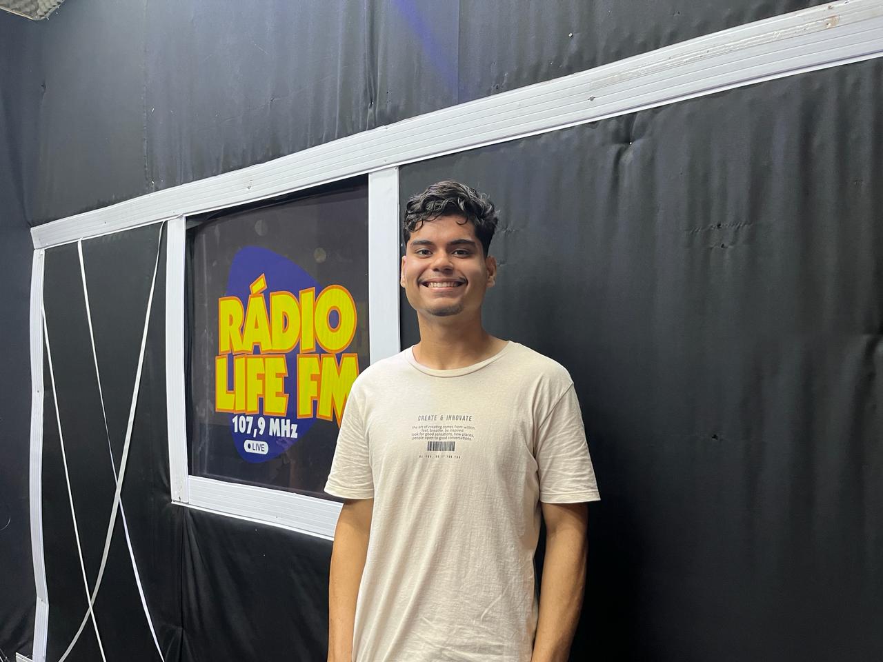 Rafael Tassinare, estudante  de Ciência Políticas, destaca a importância do jovem na política.