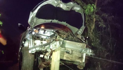 Veículo passa direto em curva perigosa no distrito Esperança do Oeste (Caiabu)